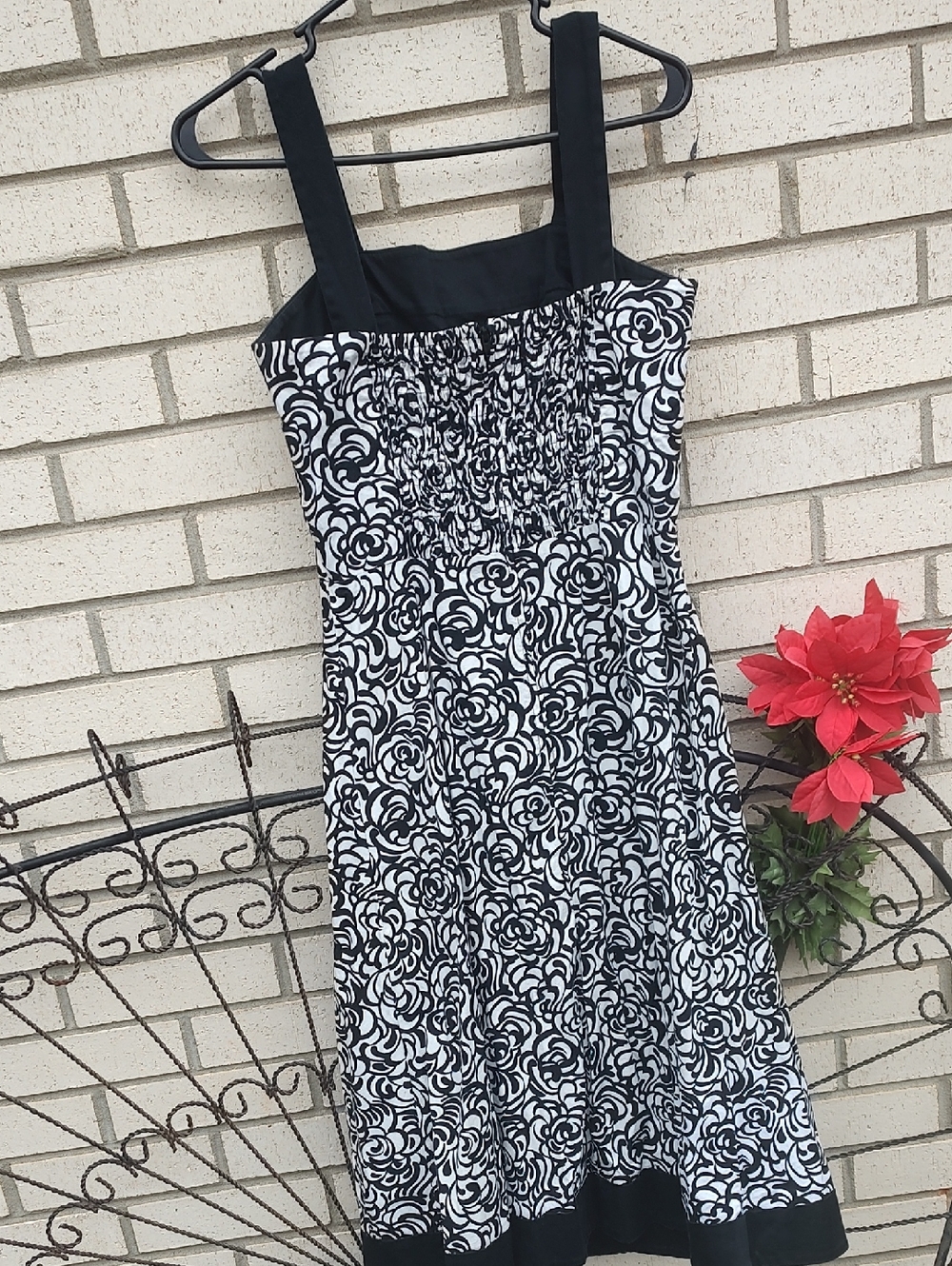 Black/White Dress - Picture 9 of 10